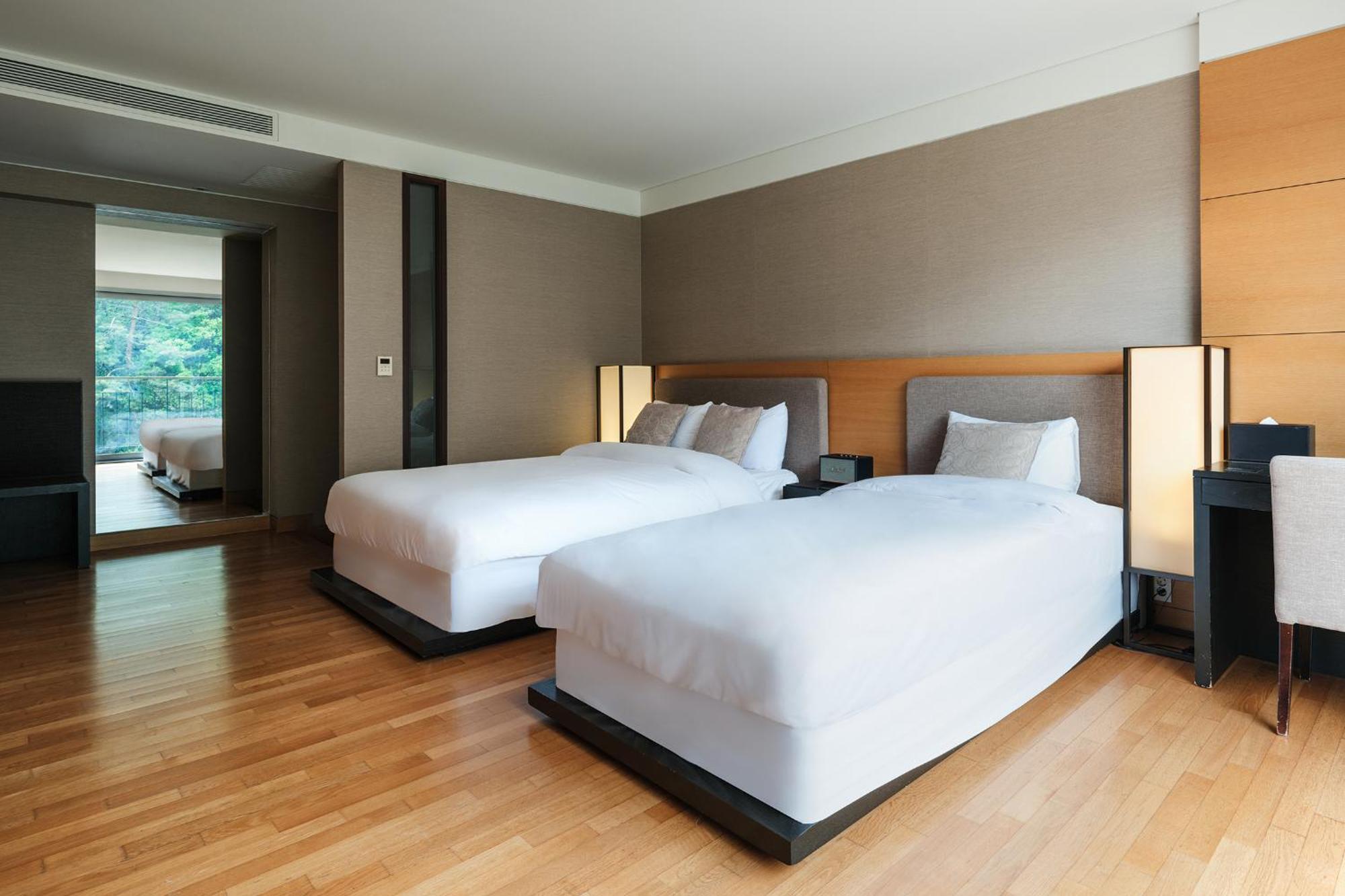 The Suites Hotel Namwon Экстерьер фото
